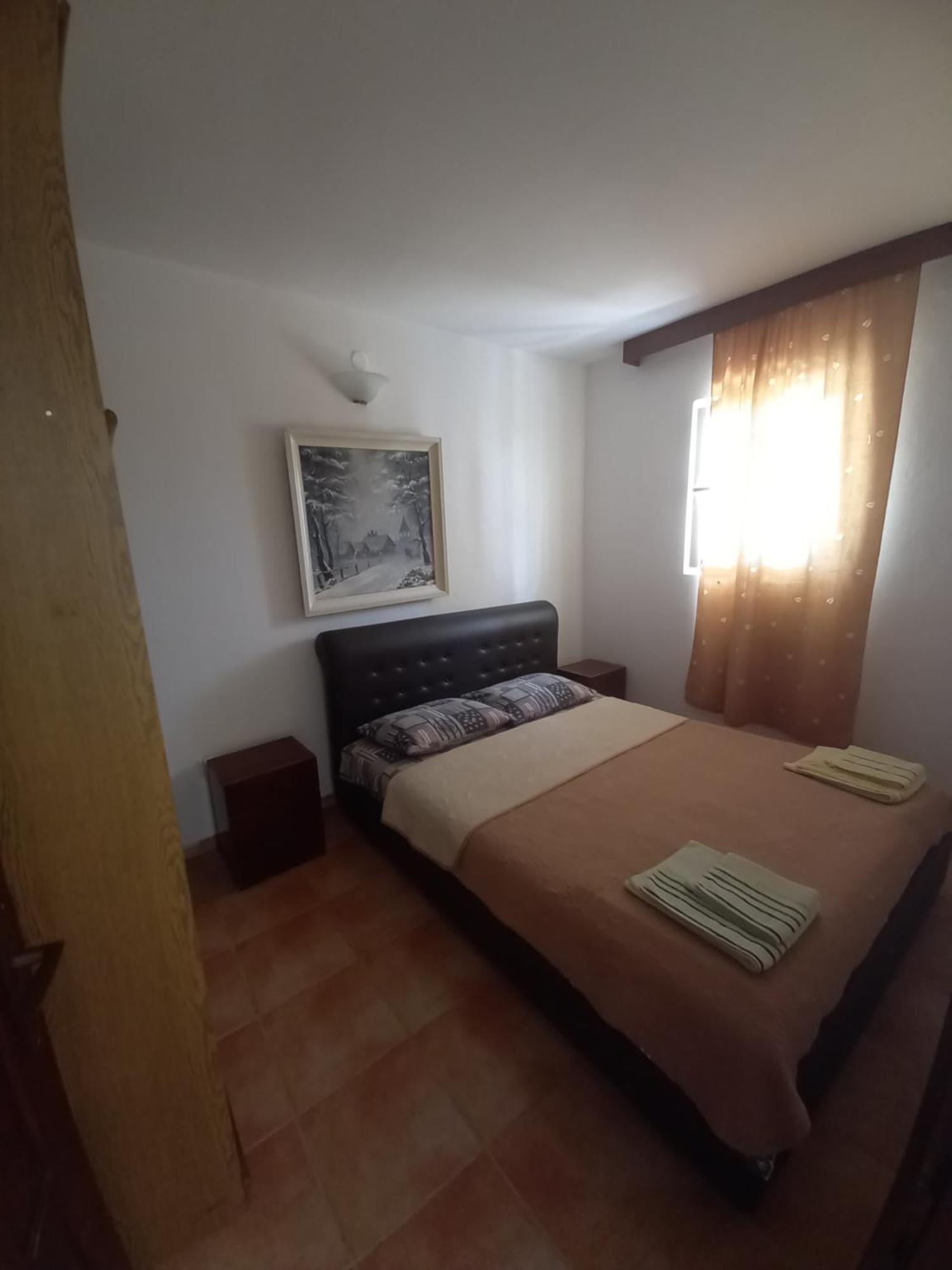 Apartments & Rooms Villa Anastasija Ulcinj Exterior photo